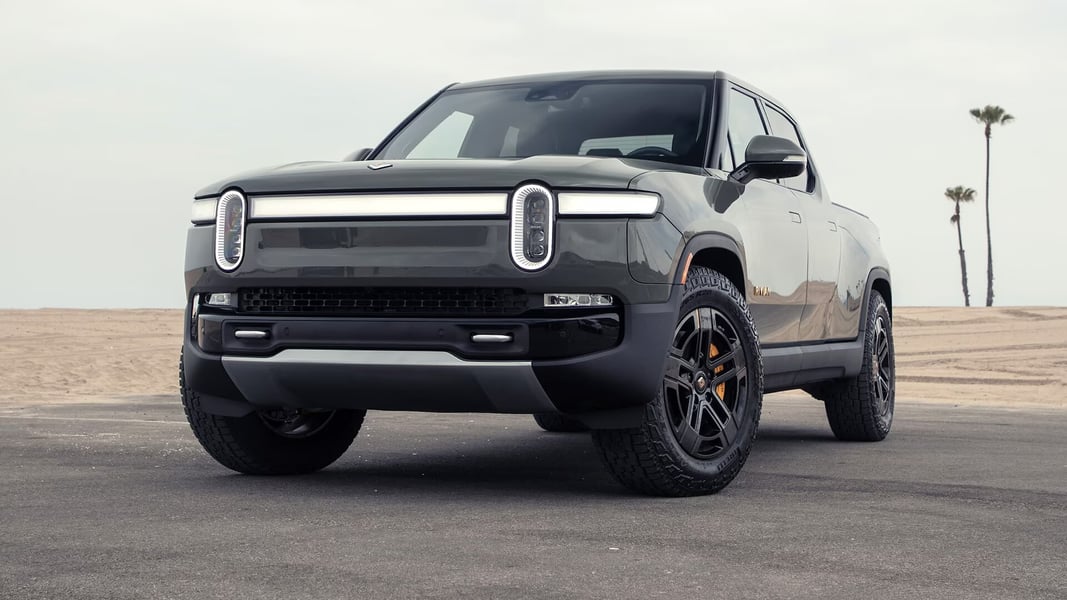 Rivian-R1T-exterior-30