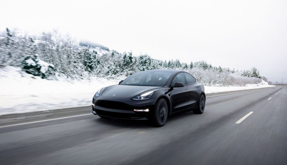 tesla-model3-nieve