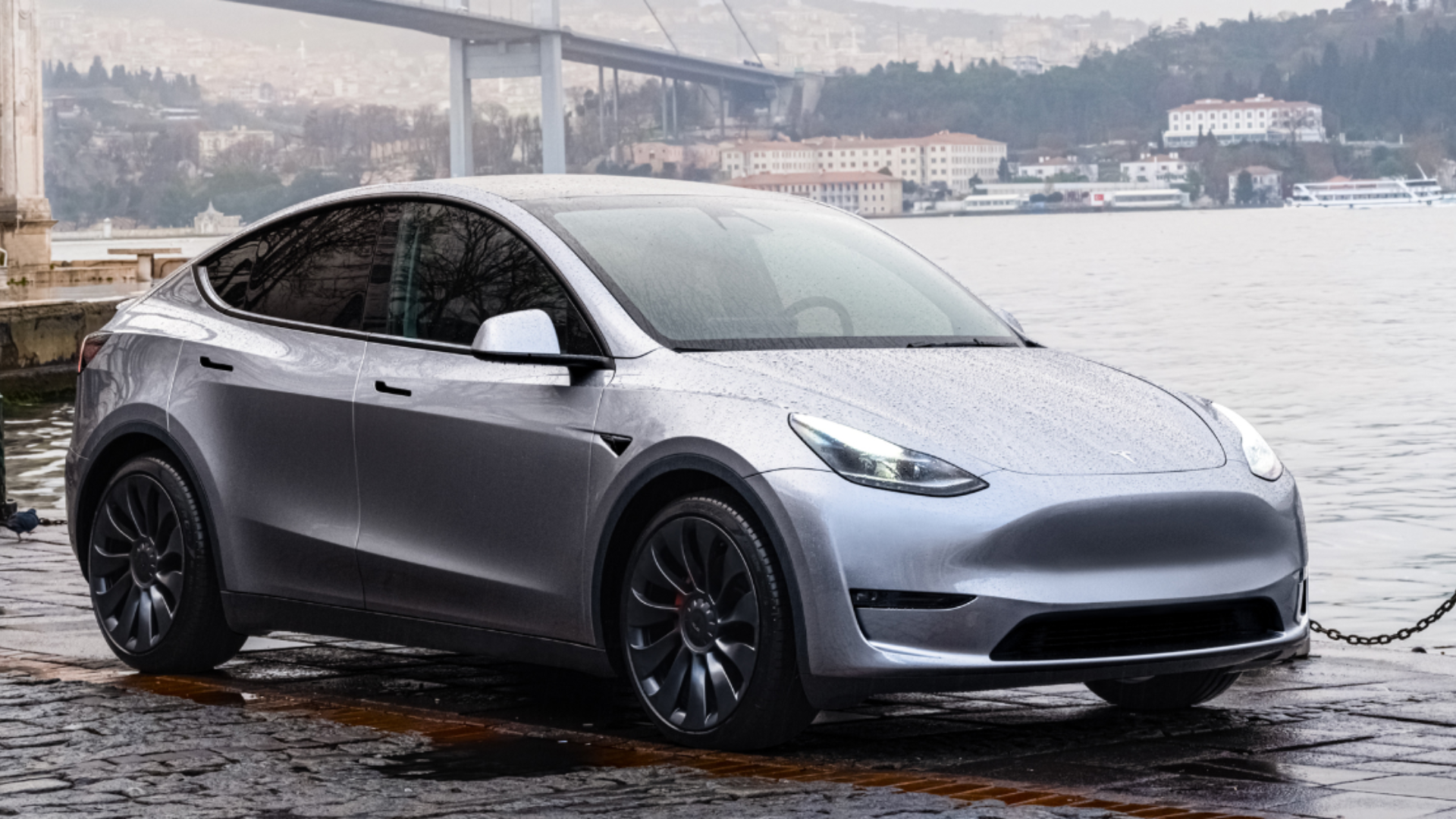 tesla-supercarga-gratuita-model-y