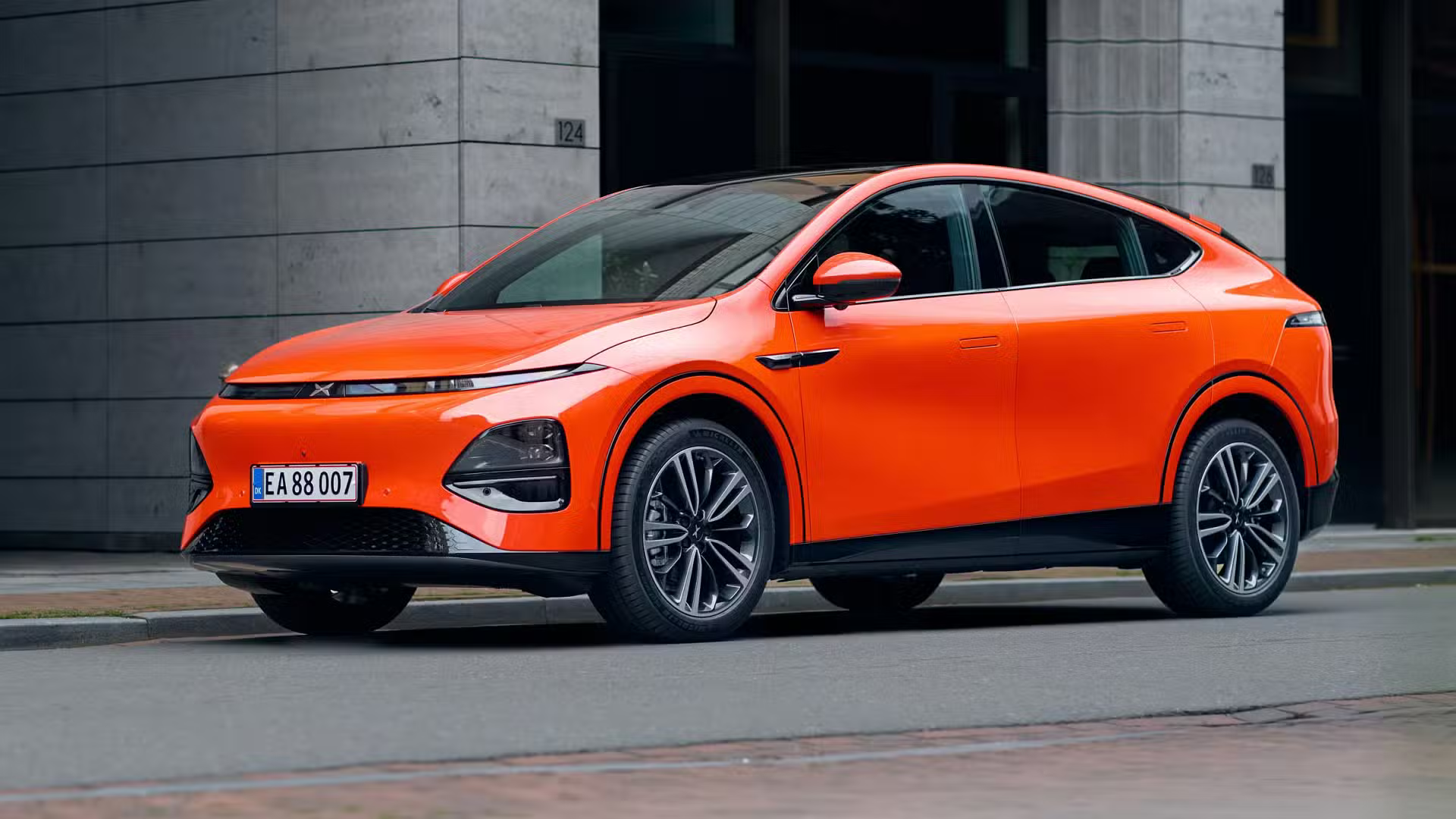 xpeng-desafia-a-tesla-con-el-g6-1